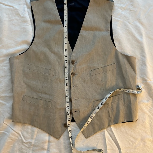 J Crew Seersucker pants and vest. Large/38R. Light grey. - Picture 10 of 10